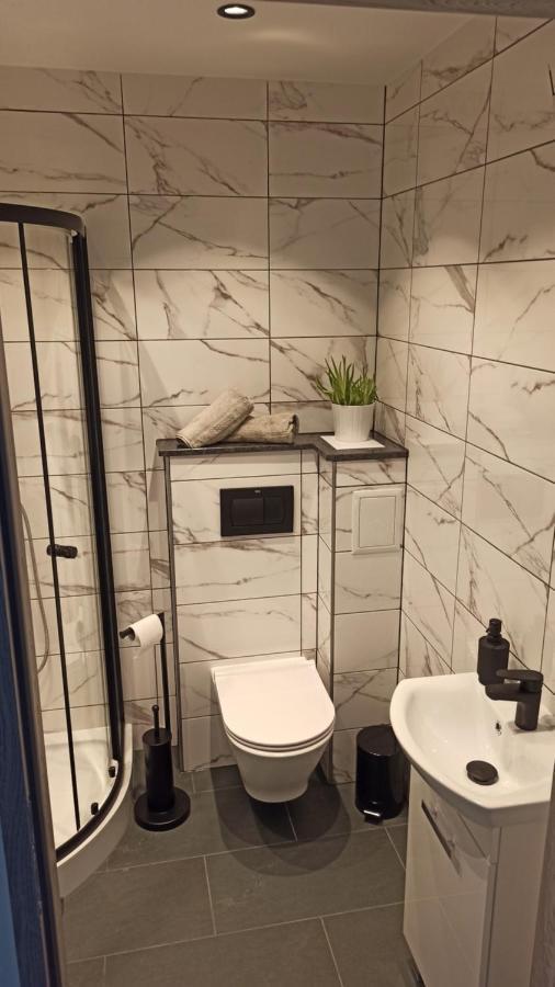 Apartament Zdrojowy Glucholazy Esterno foto